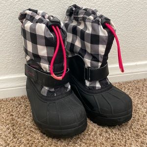 Columbia Powderbug boots size 10 plaid